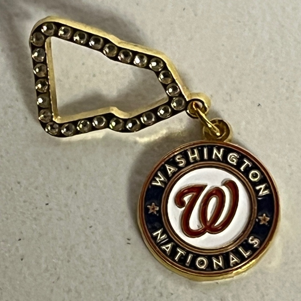 New Era Washington Nationals Logo Pin Brooch Baseball Pins Streetwear Hat Hats